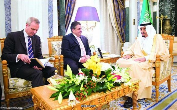 خادم الحرمين يستقبل نائب المستشارة الألمانية (واس) خادم الحرمين يستقبل نائب المستشارة الألمانية (واس)
