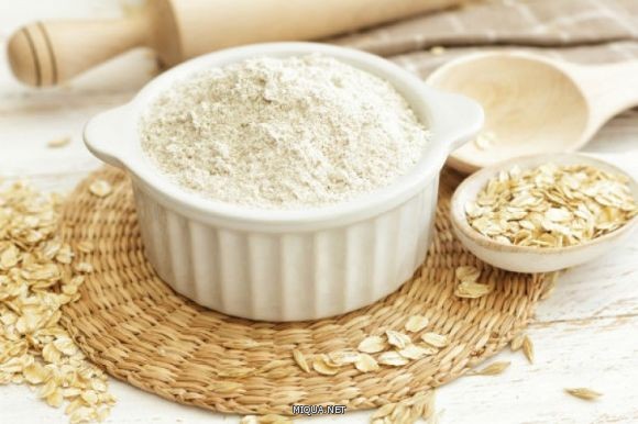تساعد الأطعمة التي تحتوي على نسبة عالية من الألياف على الشعور بالشبع لوقت طويل، ومن بينها دقيق الشوفان الغني بالكربوهيدرات تساعد الأطعمة التي تحتوي على نسبة عالية من الألياف على الشعور بالشبع لوقت طويل، ومن بينها دقيق الشوفان الغني بالكربوهيدرات